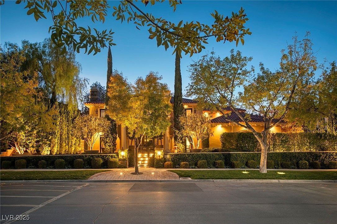 8808 Greensboro Ln Las Vegas, NV 89134 - Thumbnail 4