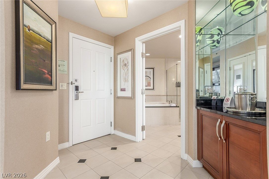 125 E Harmon Ave #2116 Las Vegas, NV 89109 - Thumbnail 4