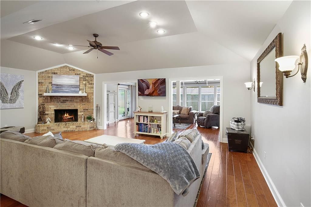 553 Manchester Dr Slidell, LA 70461 - Thumbnail 4