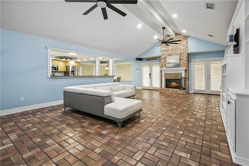 213 Chimaera Ln Slidell, LA 70458 - Thumbnail 4