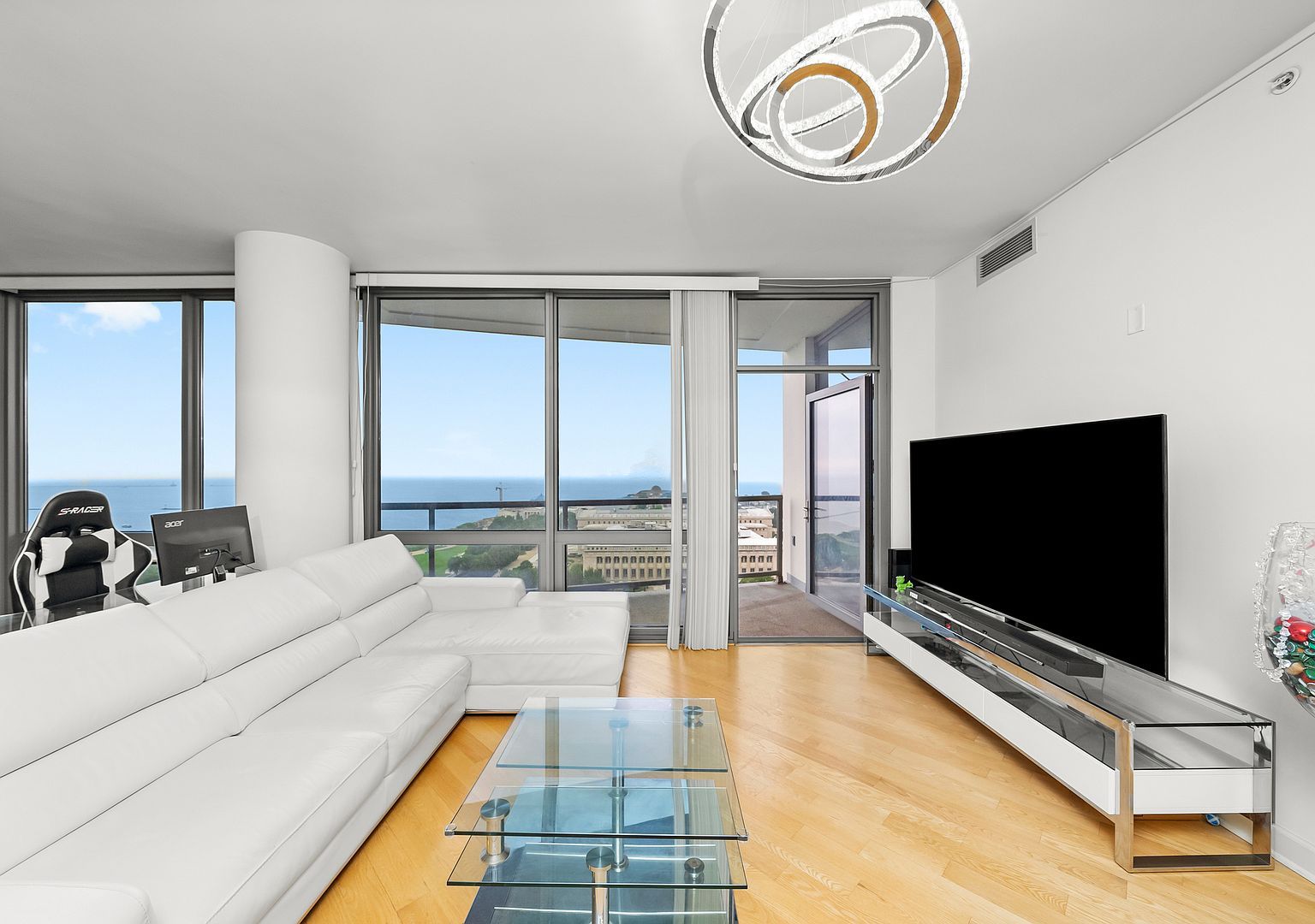 1235 S Prairie Ave APT 2101 Chicago, IL 60605 - Thumbnail 4