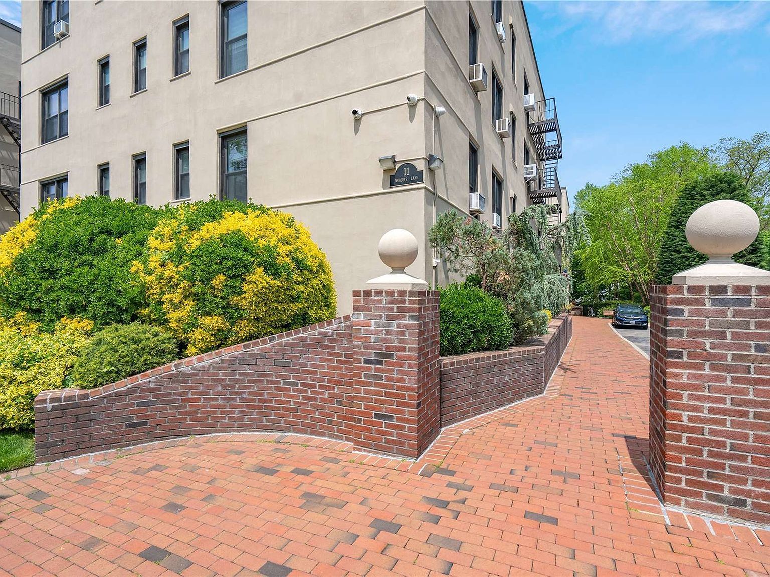 11 Wooleys Ln APT 3E Great Neck, NY 11023 - Thumbnail 4