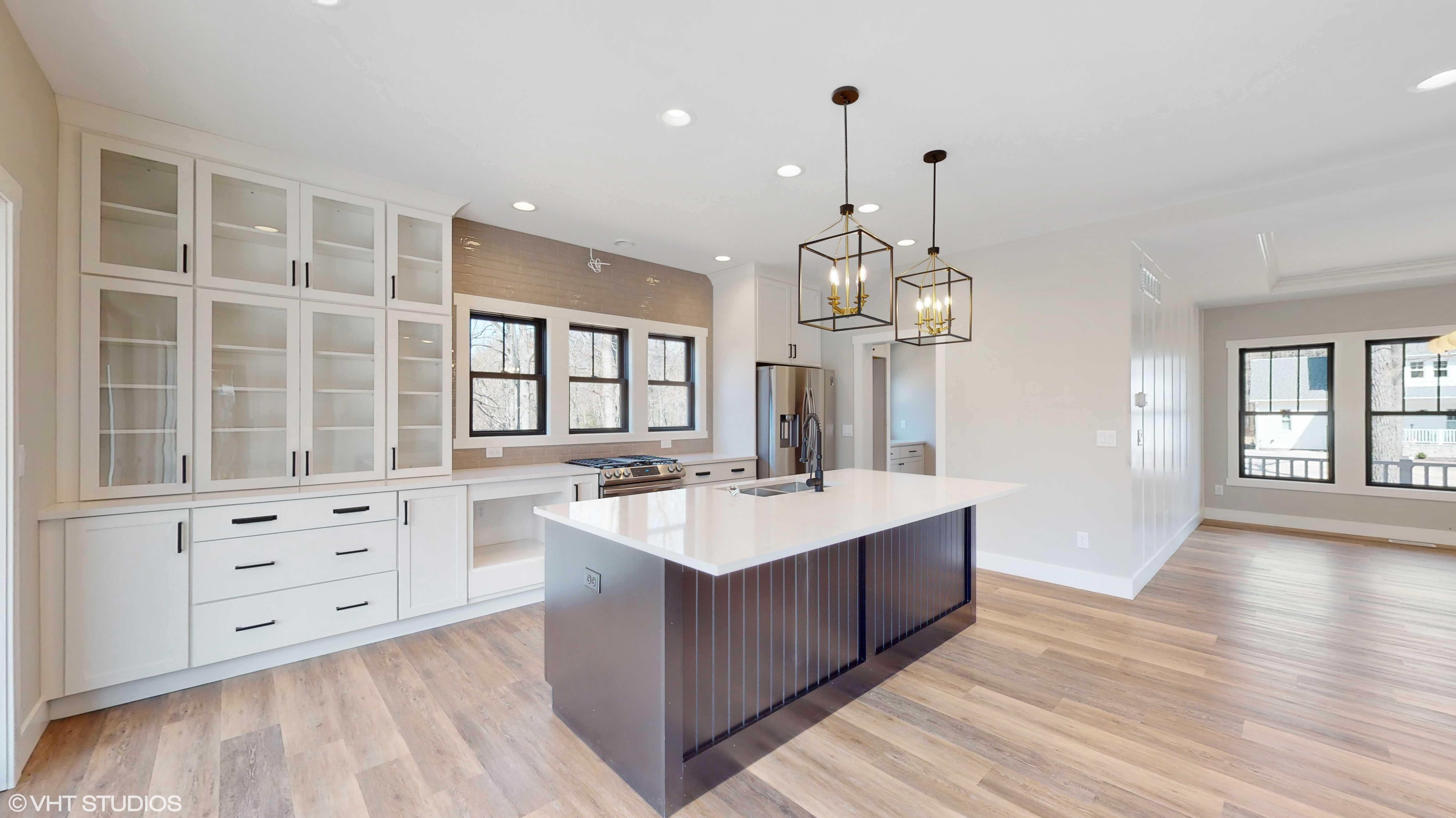 19086 White Pine Drive #10, New Buffalo, MI 49117, USA - Thumbnail 4