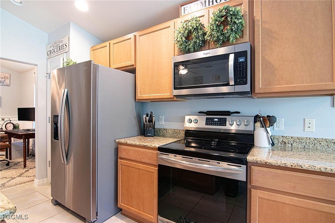 2493 Anguilla Dr Cape Coral, FL 33991 - Thumbnail 4