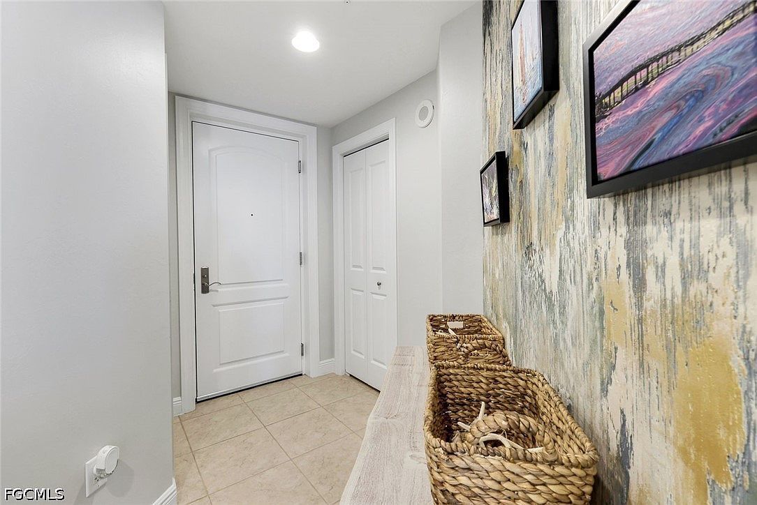 5781 Cape Harbour Dr APT 1108 Cape Coral, FL 33914 - Thumbnail 4