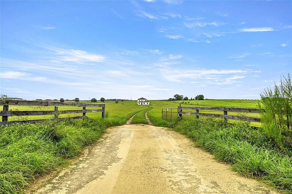 21786 NW 27th St Morriston, FL 32668 - Thumbnail 4