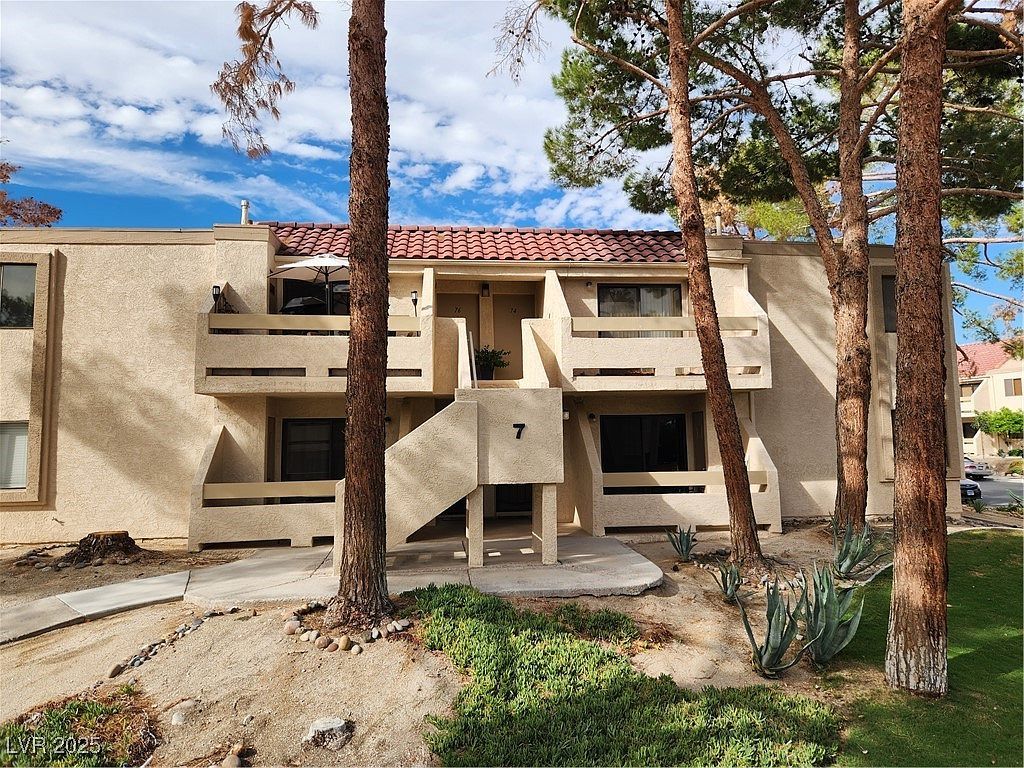 3761 Desert Marina Dr APT 74 Laughlin, NV 89029 - Thumbnail 4