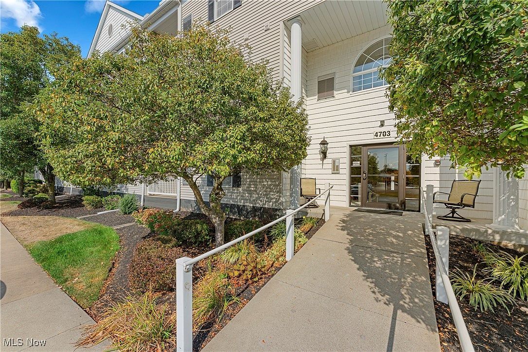 4703 Hills And Dales Rd NW #304 Canton, OH 44718 - Thumbnail 4