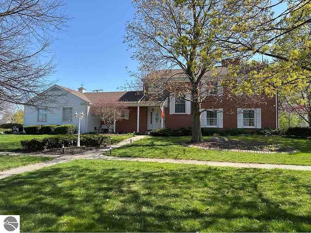 1054 E Maple St Mount Pleasant, MI 48858 - Thumbnail 4