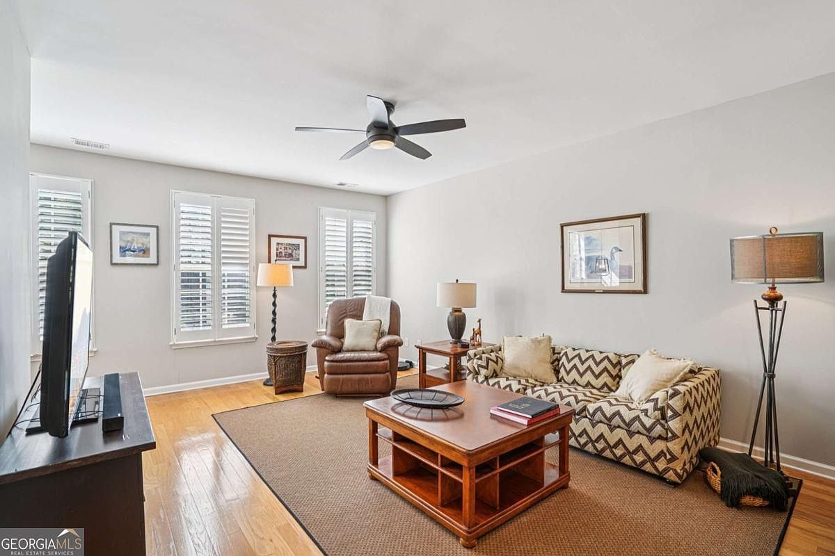 3689 Chattahoochee Summit Dr SE Atlanta, GA 30339 - Thumbnail 4