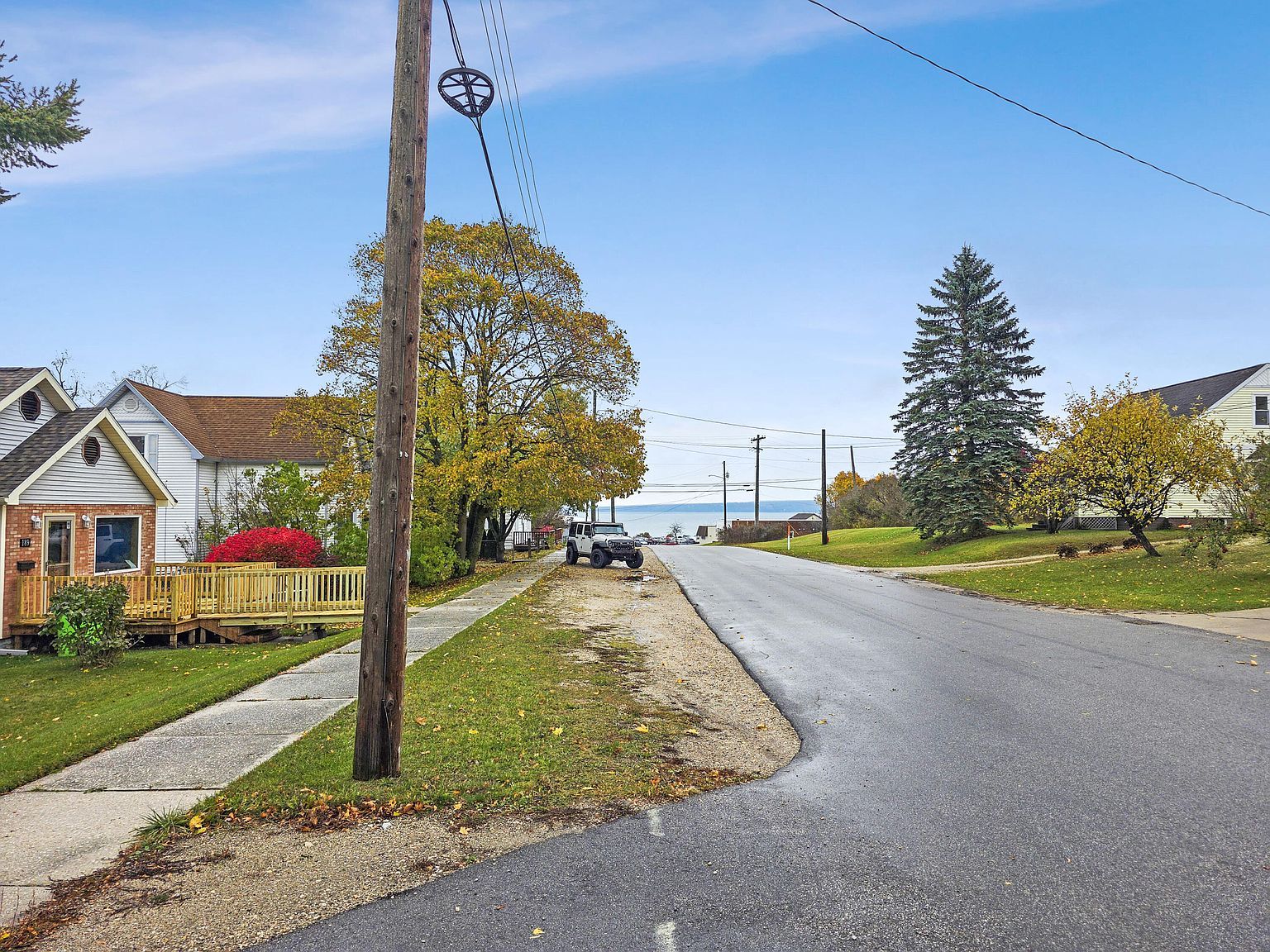 199 High St Saint Ignace, MI 49781 - Thumbnail 4