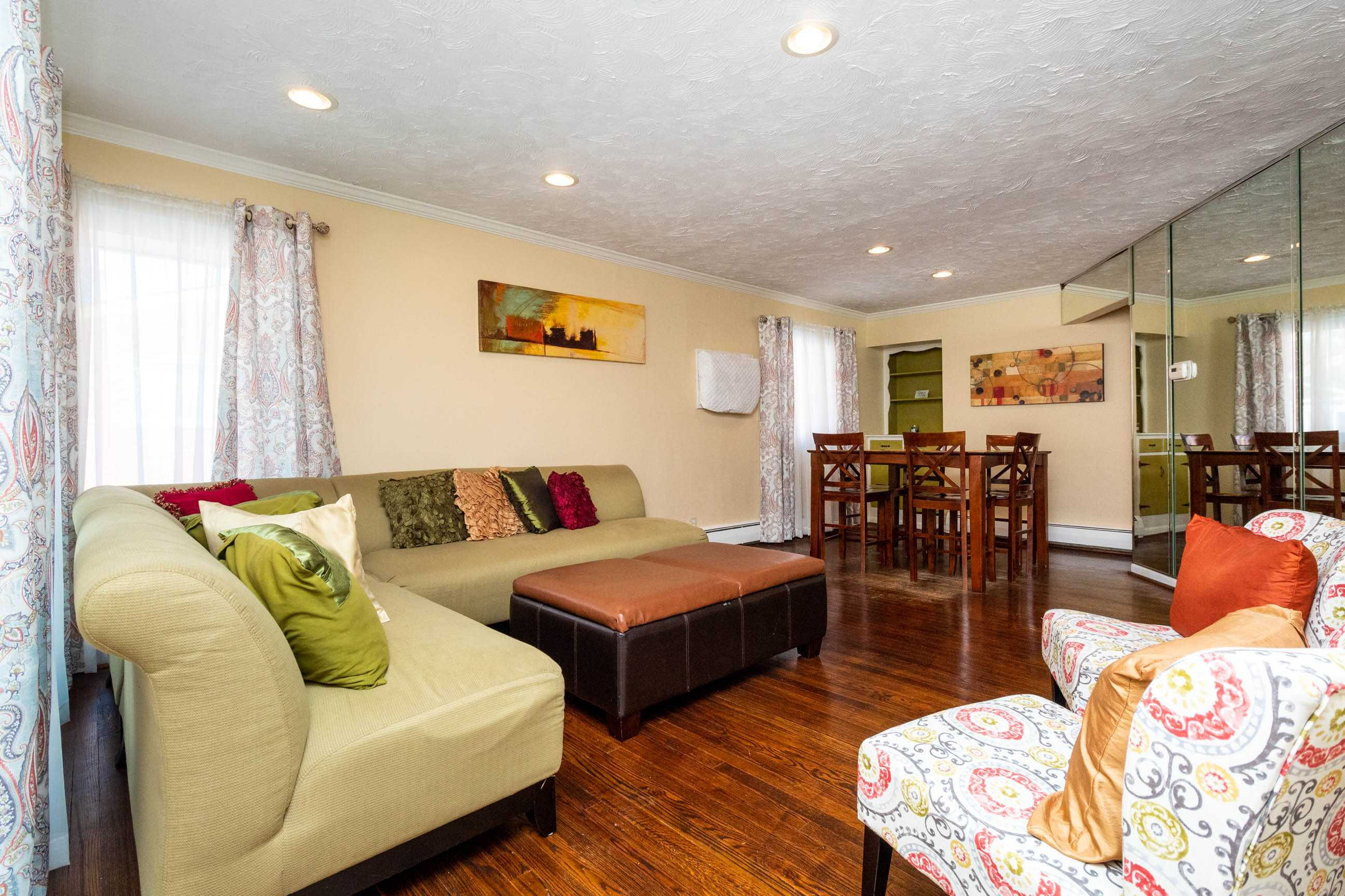 28632 Red Leaf Lane, Southfield, MI, USA, 48076 - Thumbnail 4