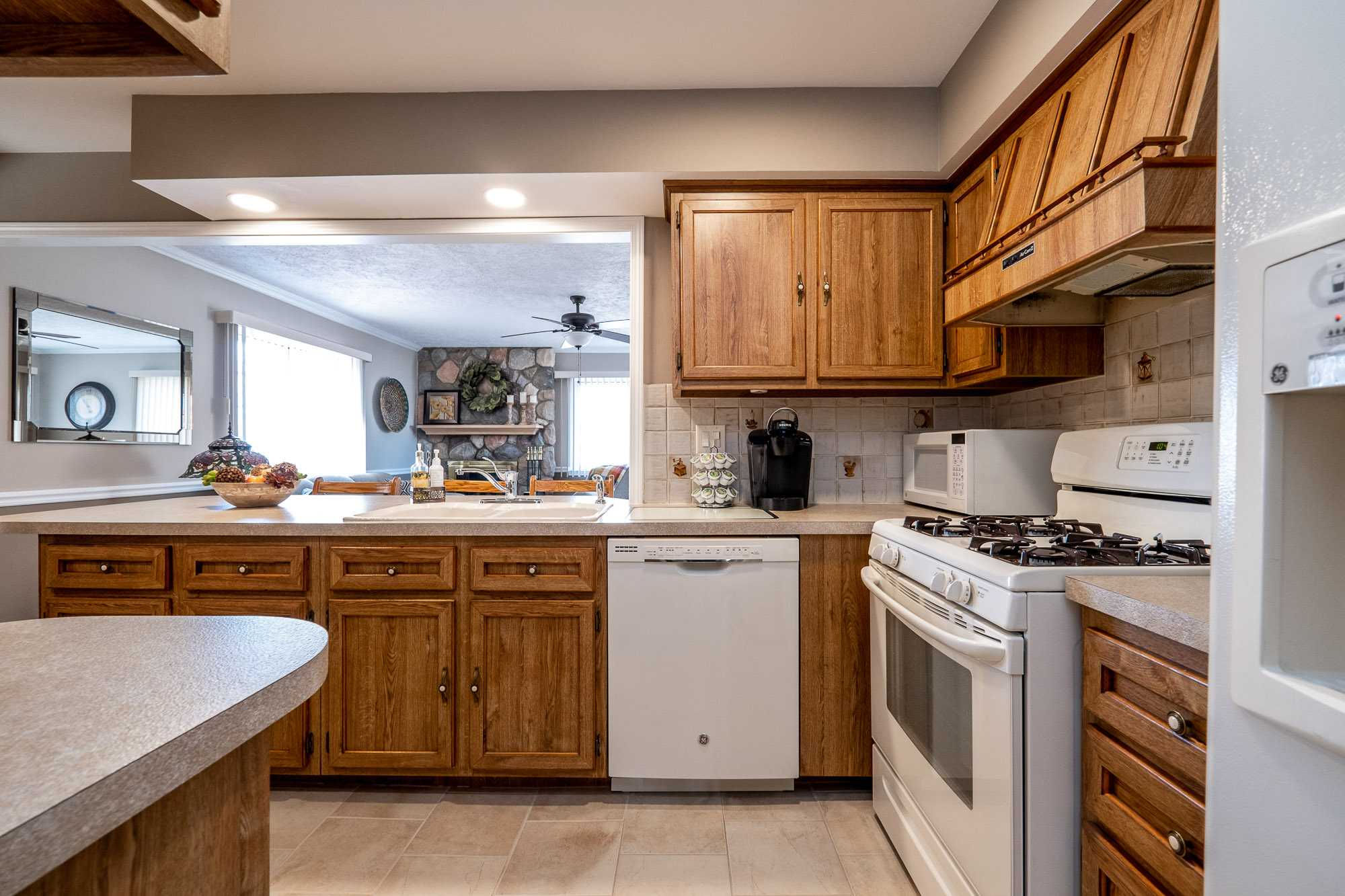 11355 Vulcan Avenue, Warren, MI 48089, USA - Thumbnail 4