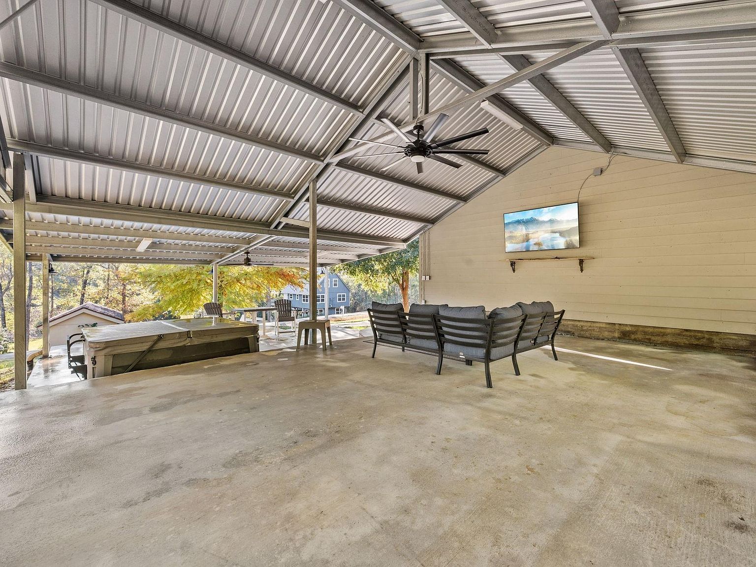 141 White Oak Cir Pointblank, TX 77364 - Thumbnail 4