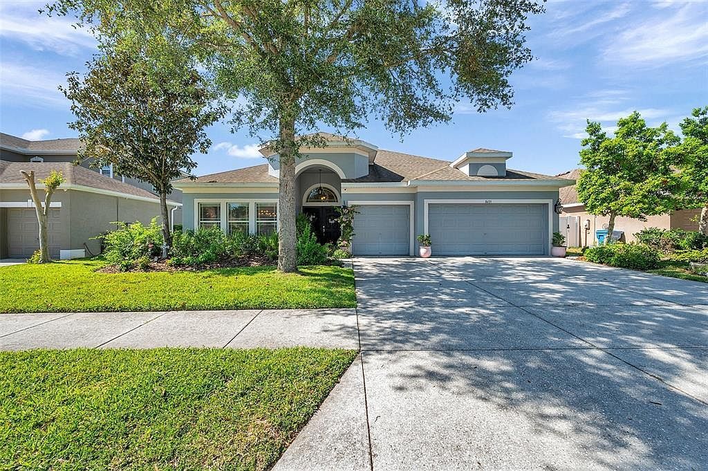 8635 Creedmoor Ln New Port Richey, FL 34654 - Thumbnail 4