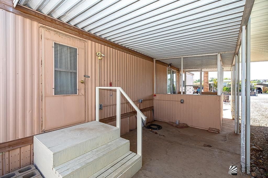 1044 S 20th Ave Yuma, AZ 85364 - Thumbnail 4
