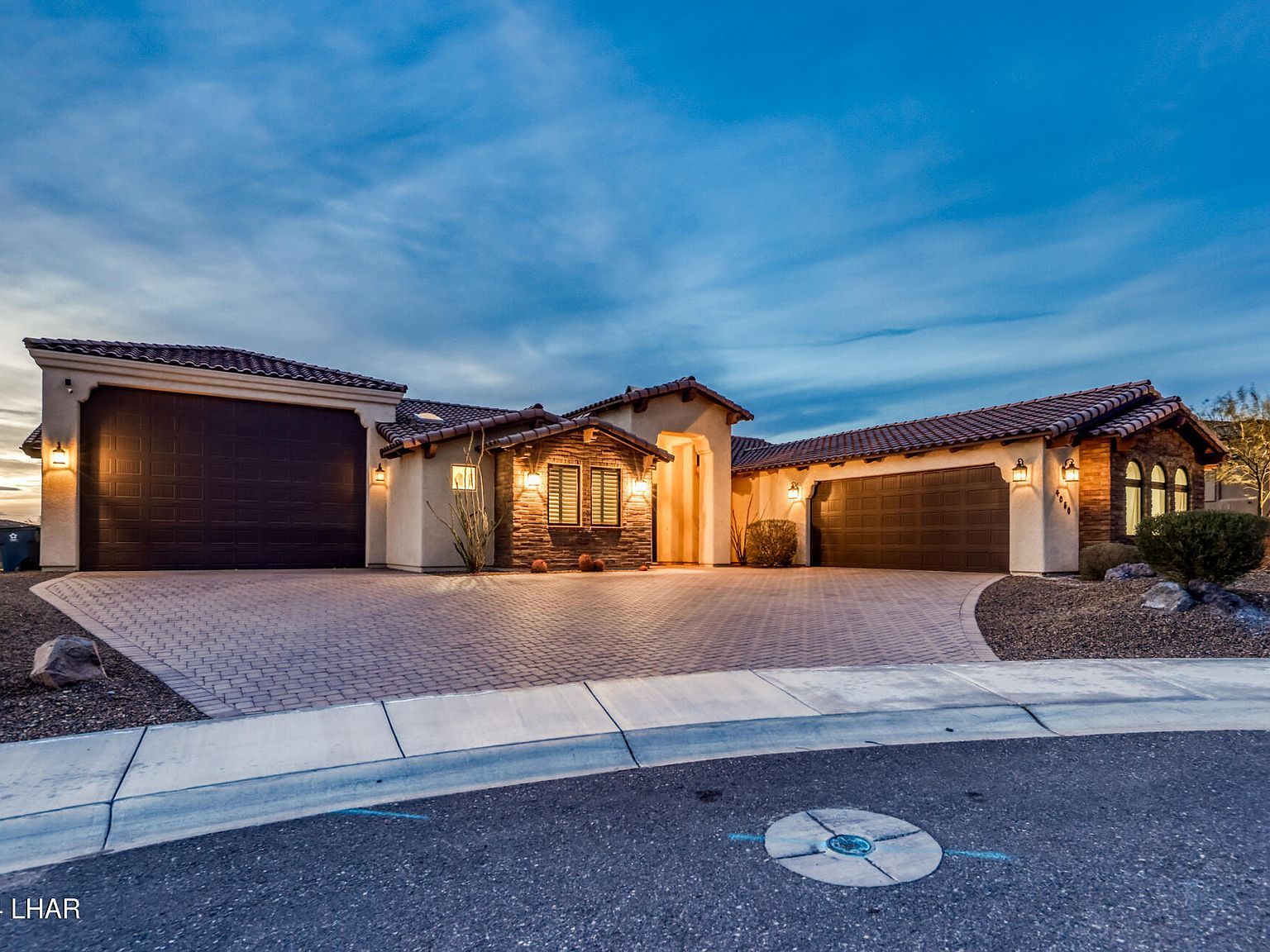 4050 Avienda Del Sol Lake Havasu City, AZ 86406 - Thumbnail 4