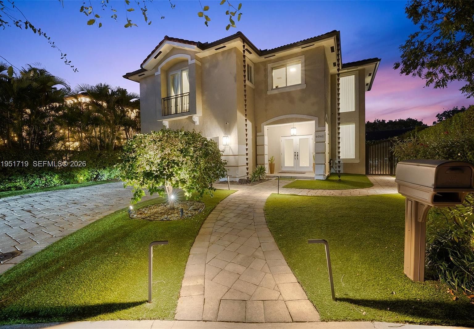 6061 SW 13th St West Miami, FL 33144 - Thumbnail 4