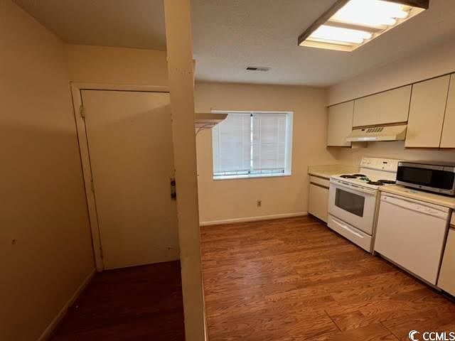 1210 Pinegrove Dr APT G Myrtle Beach, SC 29577 - Thumbnail 4