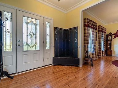 657 Valley View Rd, Eighty Four, PA 15330, USA - Thumbnail 4