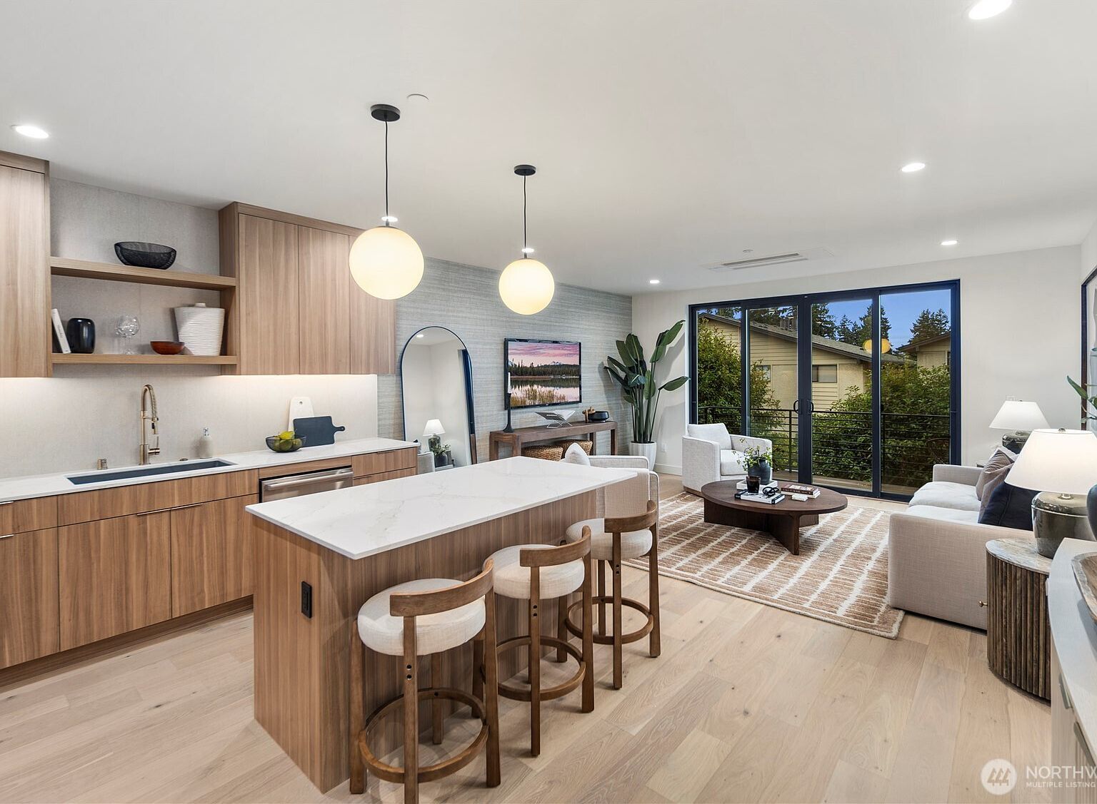 614 5th Ave S #C101 Edmonds, WA 98020 - Thumbnail 4