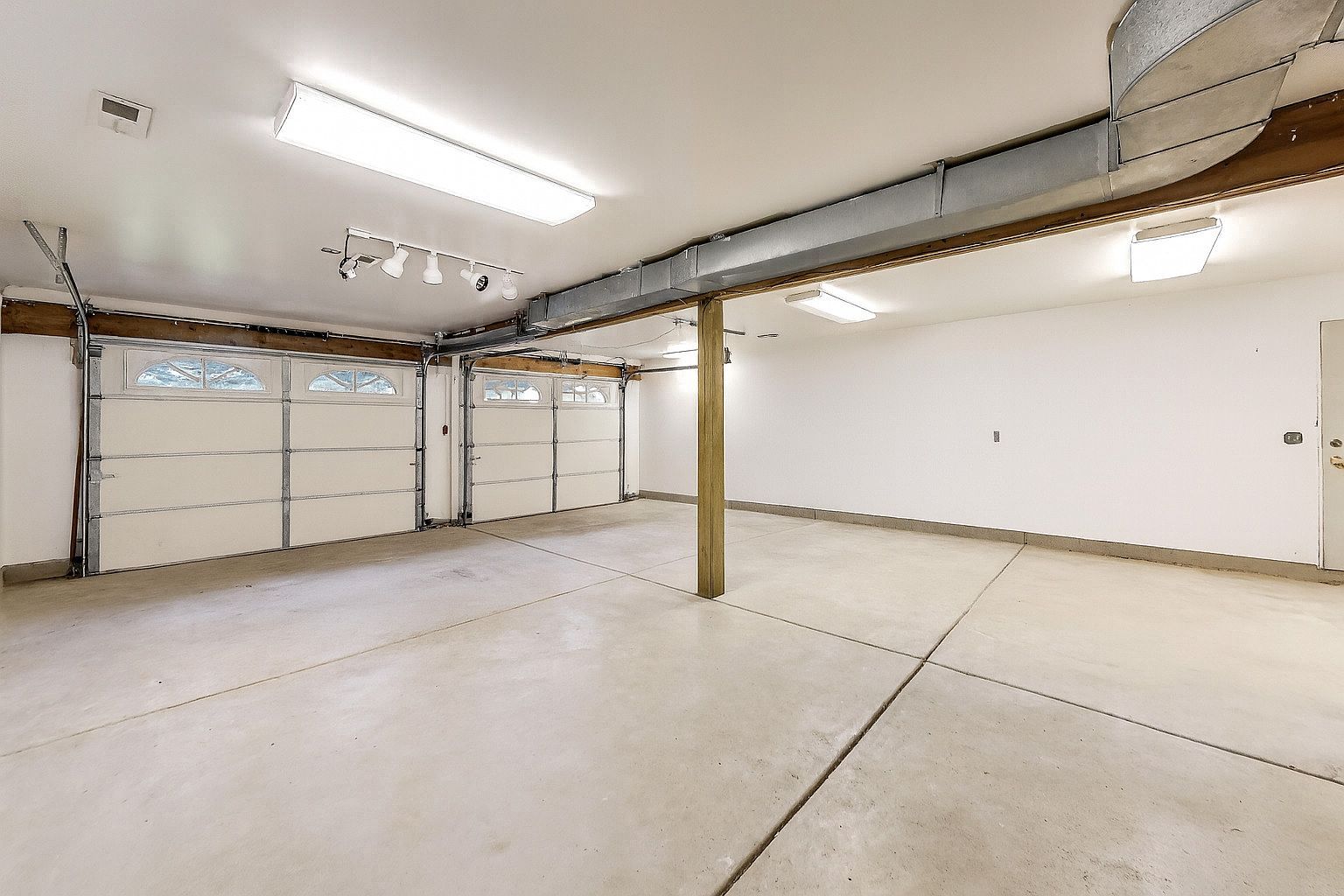 7339 S Park Ave Burr Ridge, IL 60527 - Thumbnail 4