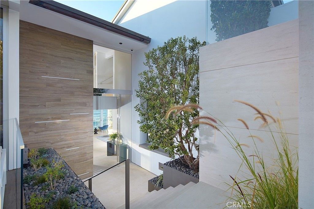 14 Lagunita Dr Laguna Beach, CA 92651 - Thumbnail 4