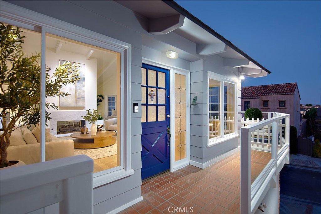 216 Poppy Ave Corona Del Mar, CA 92625 - Thumbnail 4