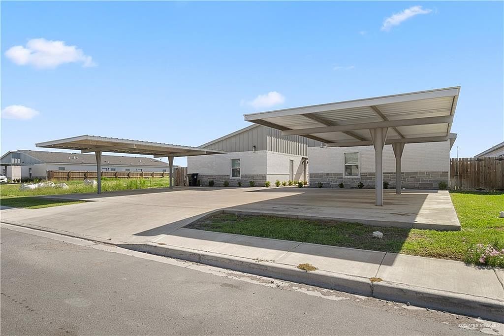 1630 Playa Dr Weslaco, TX 78596 - Thumbnail 4