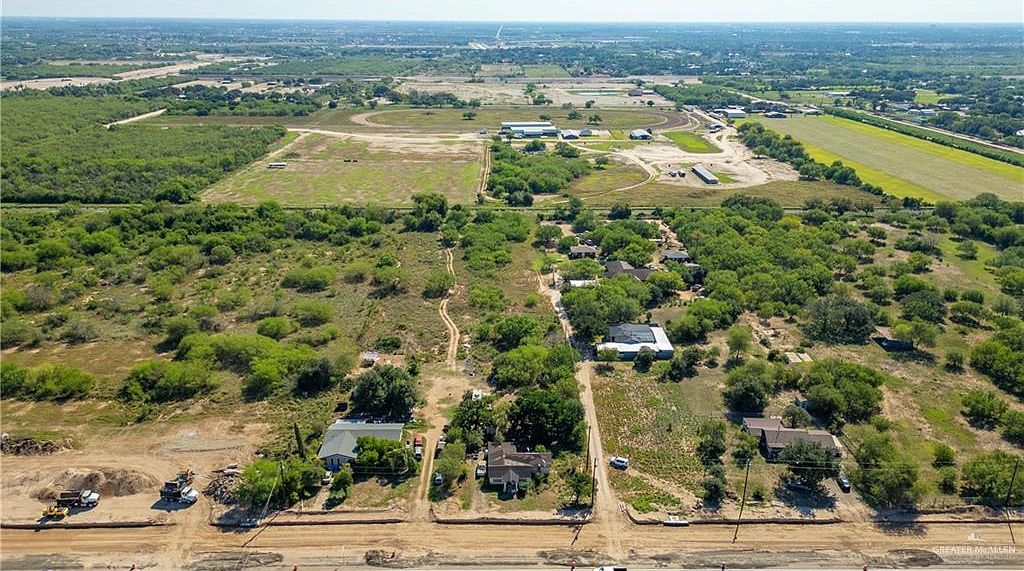 10114 N Shary Rd Mission, TX 78573 - Thumbnail 4