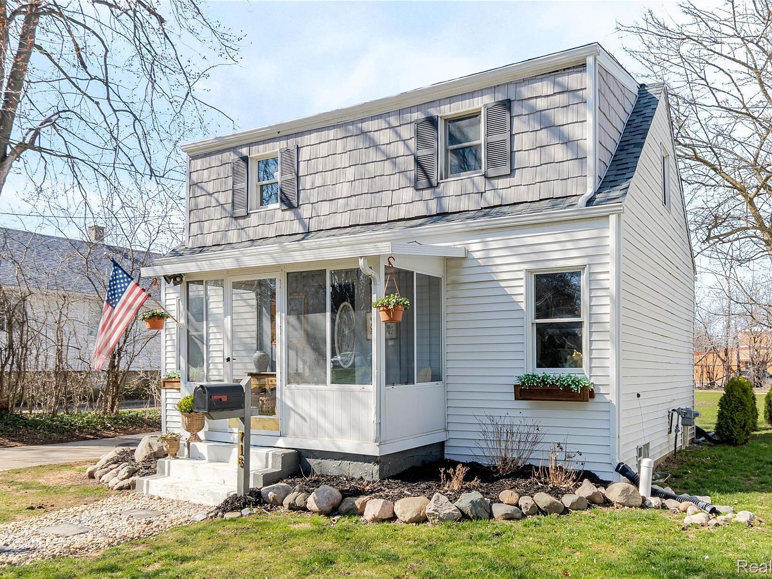 716 W 2nd St Davison, MI 48423 - Thumbnail 4