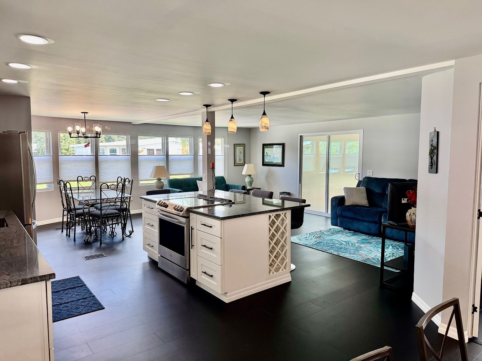 7423 Kings Dr Ellenton, FL 34222 - Thumbnail 4