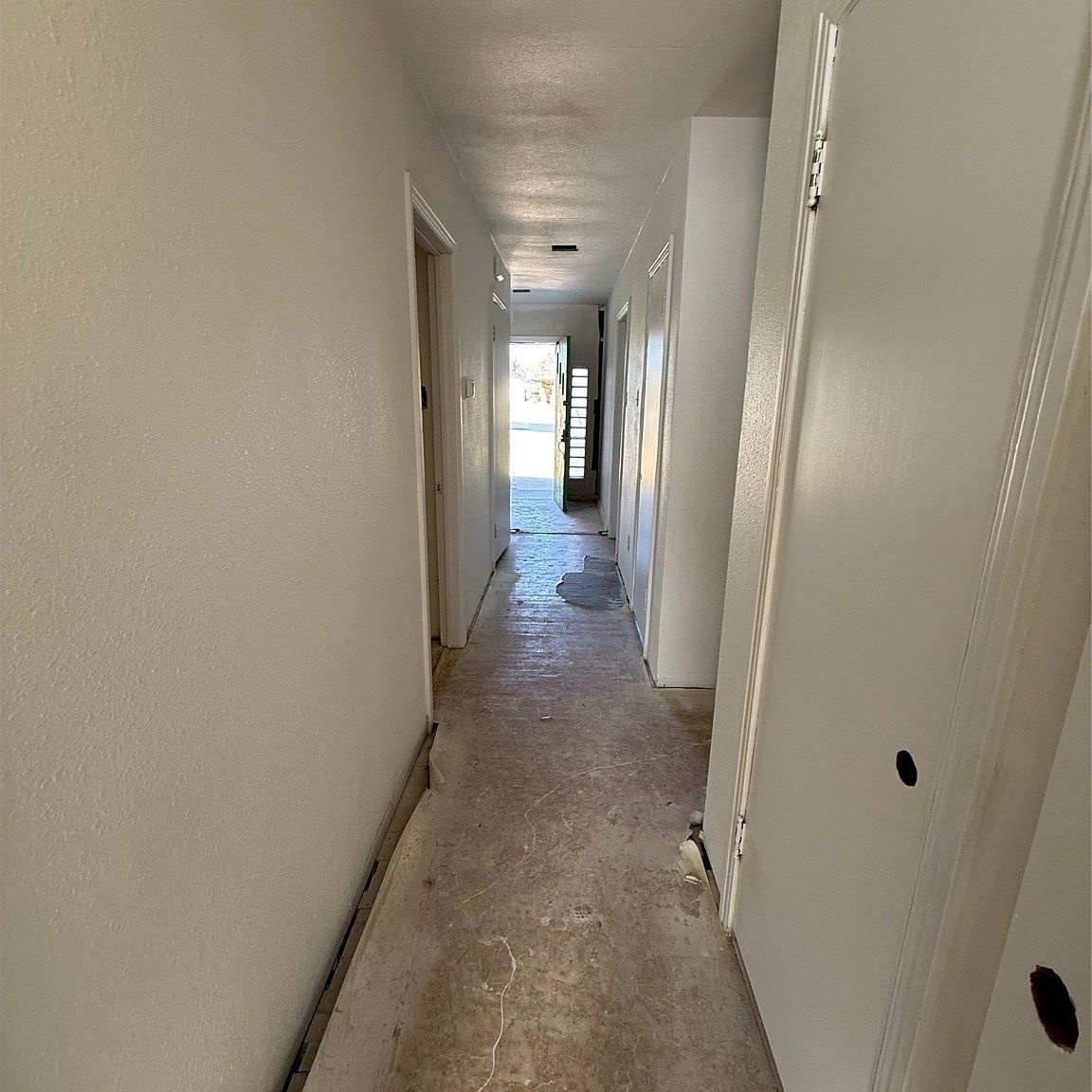 605 Hinton St Grand Prairie, TX 75050 - Thumbnail 4