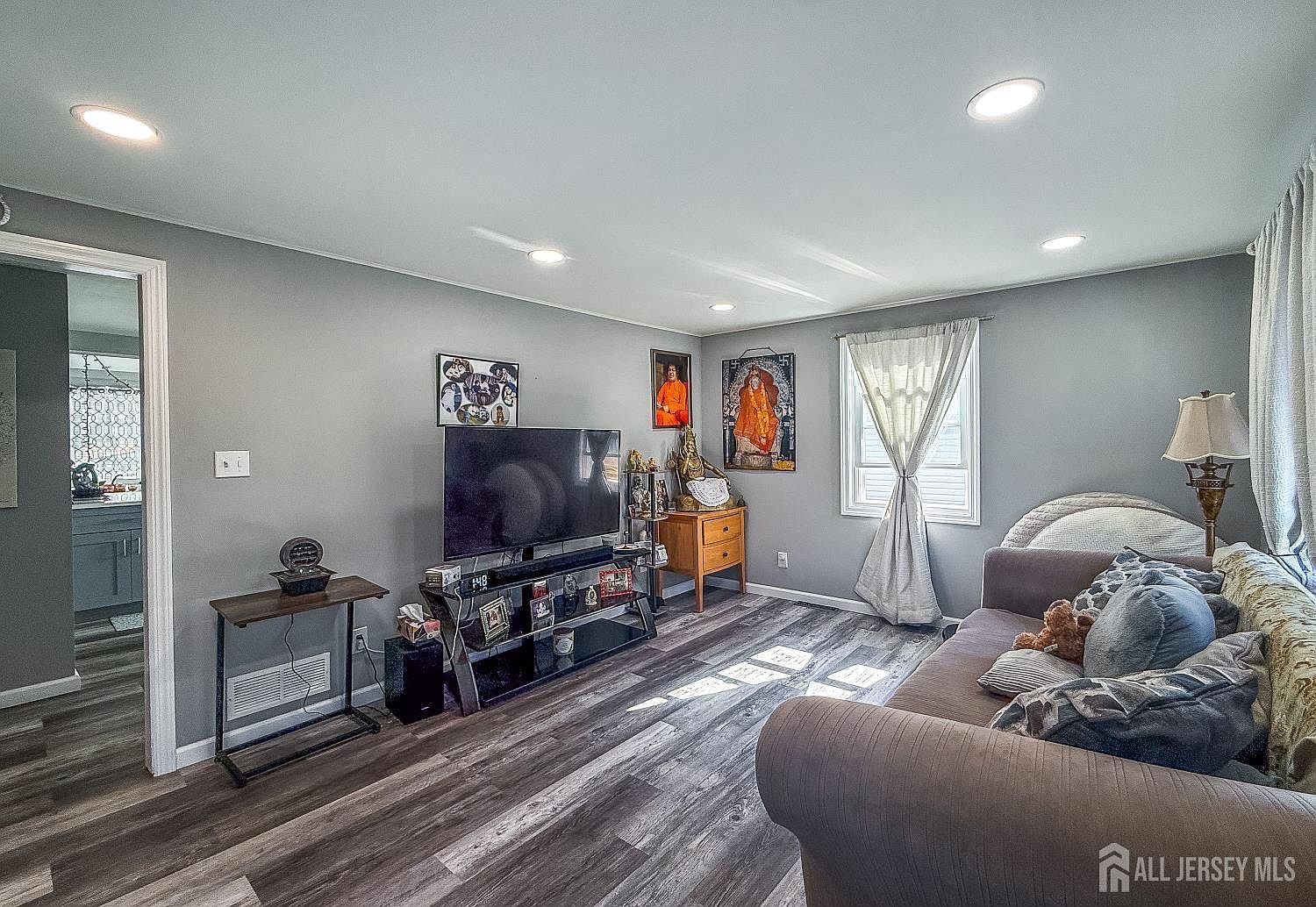 193 Old Rd Sewaren, NJ 07077 - Thumbnail 4