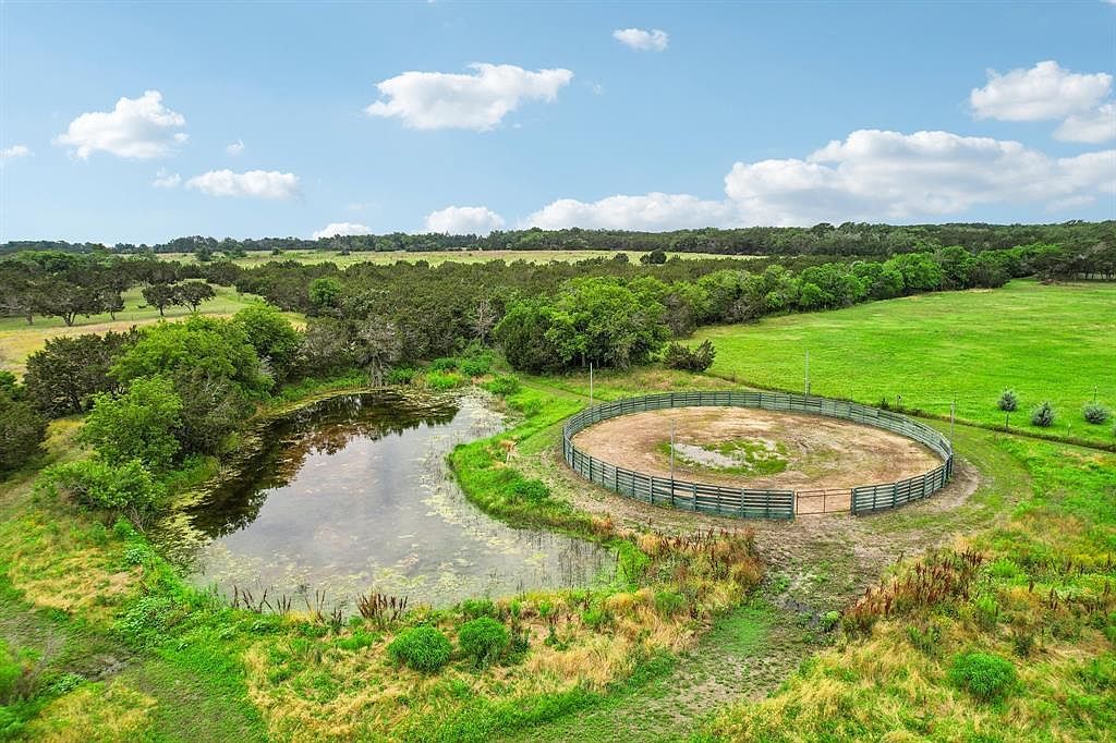 651 Double File Trce Liberty Hill, TX 78642 - Thumbnail 4