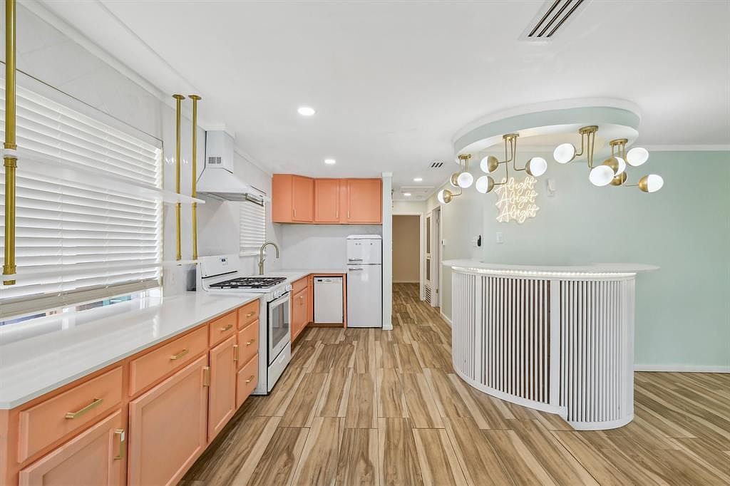 2410 Audubon Pl Austin, TX 78741 - Thumbnail 4