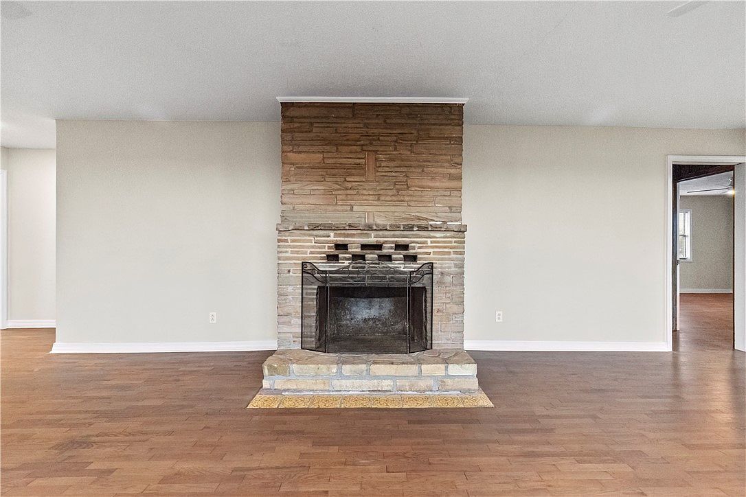 843A E Black Ranch Rd Lead Hill, AR 72644 - Thumbnail 4