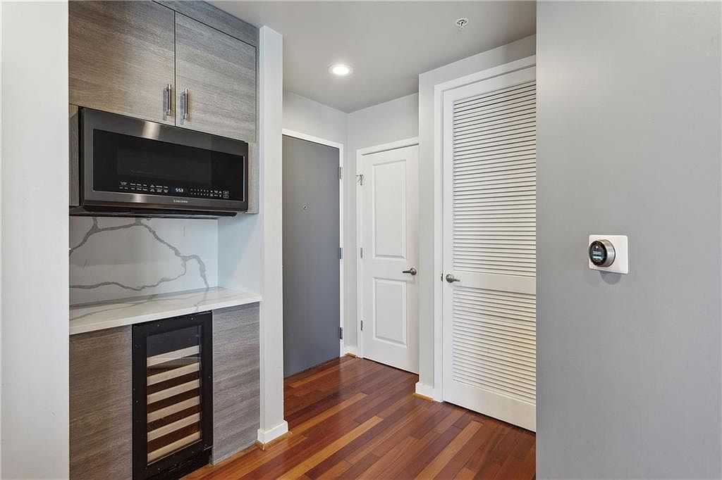 860 Peachtree St NE UNIT 1417 Atlanta, GA 30308 - Thumbnail 4