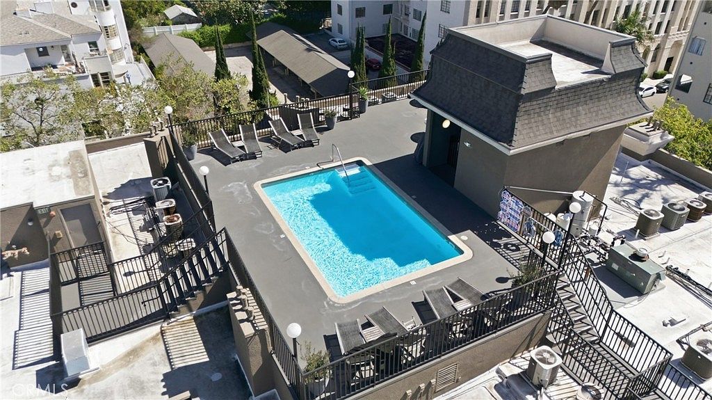 585 N Rossmore Ave APT 209 Los Angeles, CA 90004 - Thumbnail 4