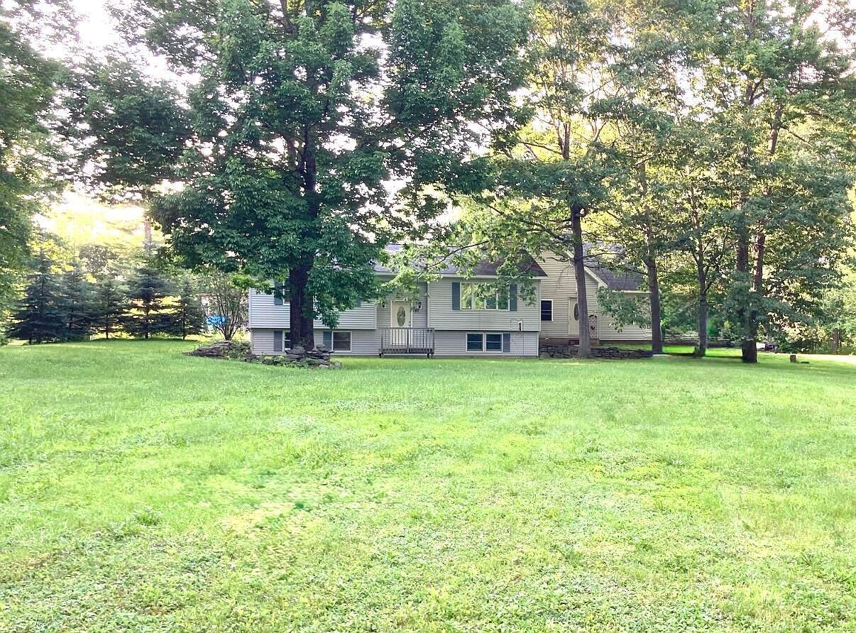 249 School Rd Charleston, ME 04422 - Thumbnail 4