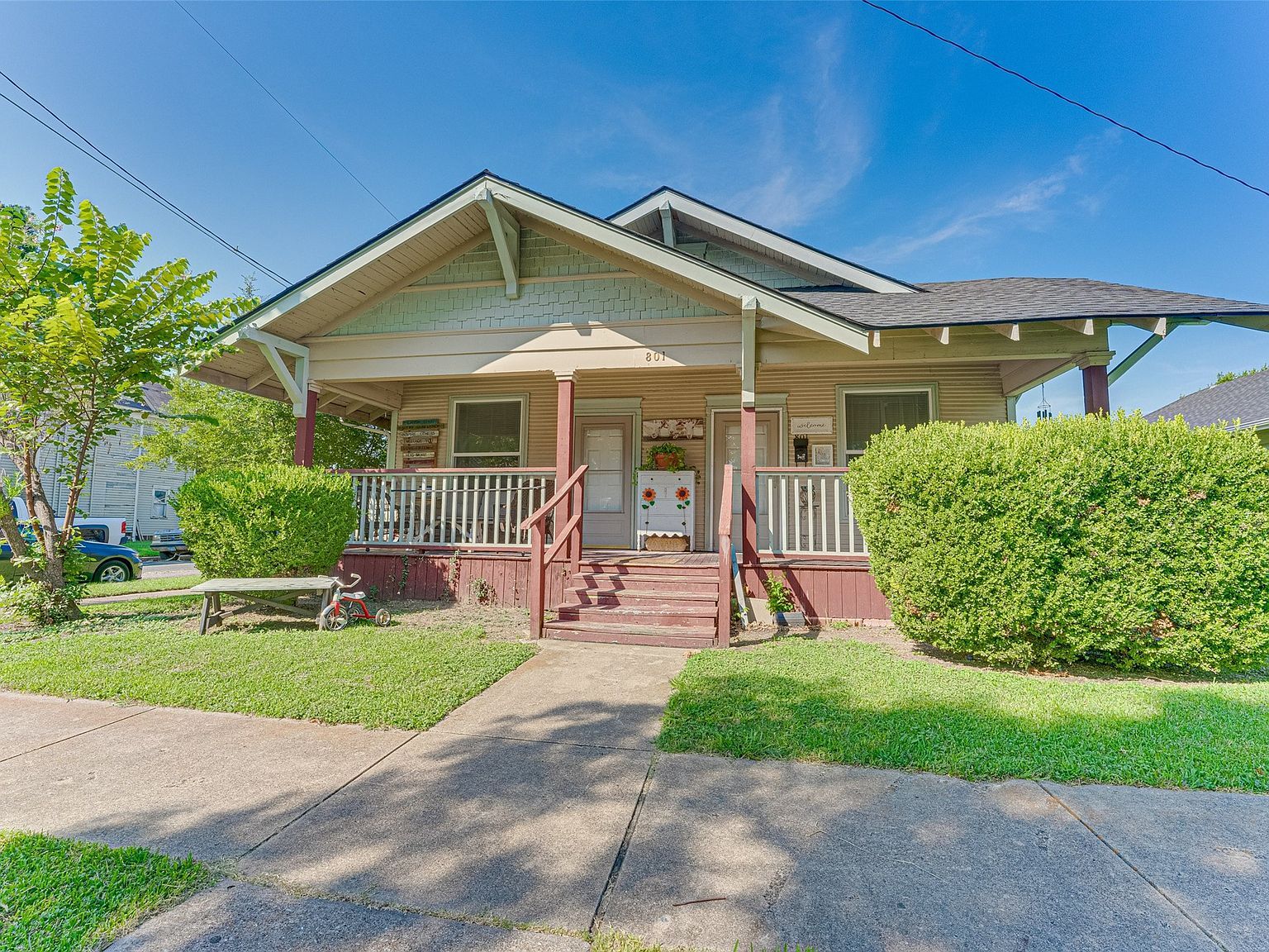 801 N McKinney St Ennis, TX 75119 - Thumbnail 4