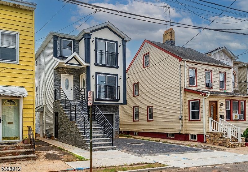 840 Martin St Elizabeth, NJ 07201 - Thumbnail 4