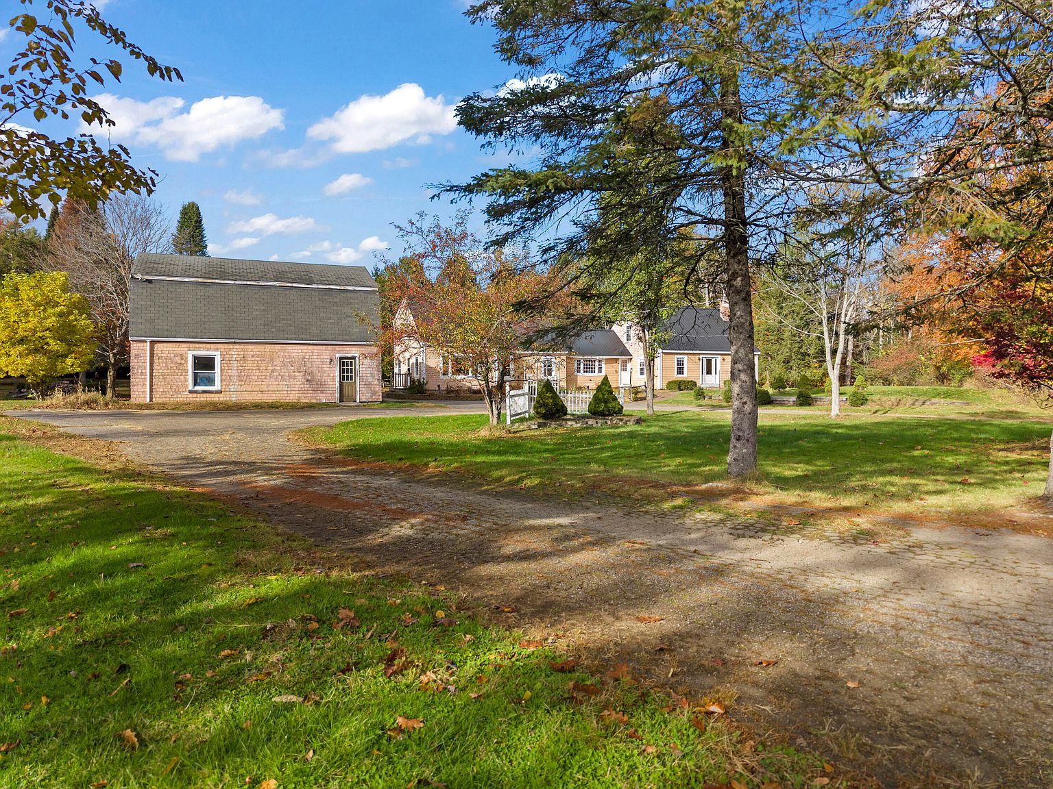 82 Carll Rd Buxton, ME 04093 - Thumbnail 4