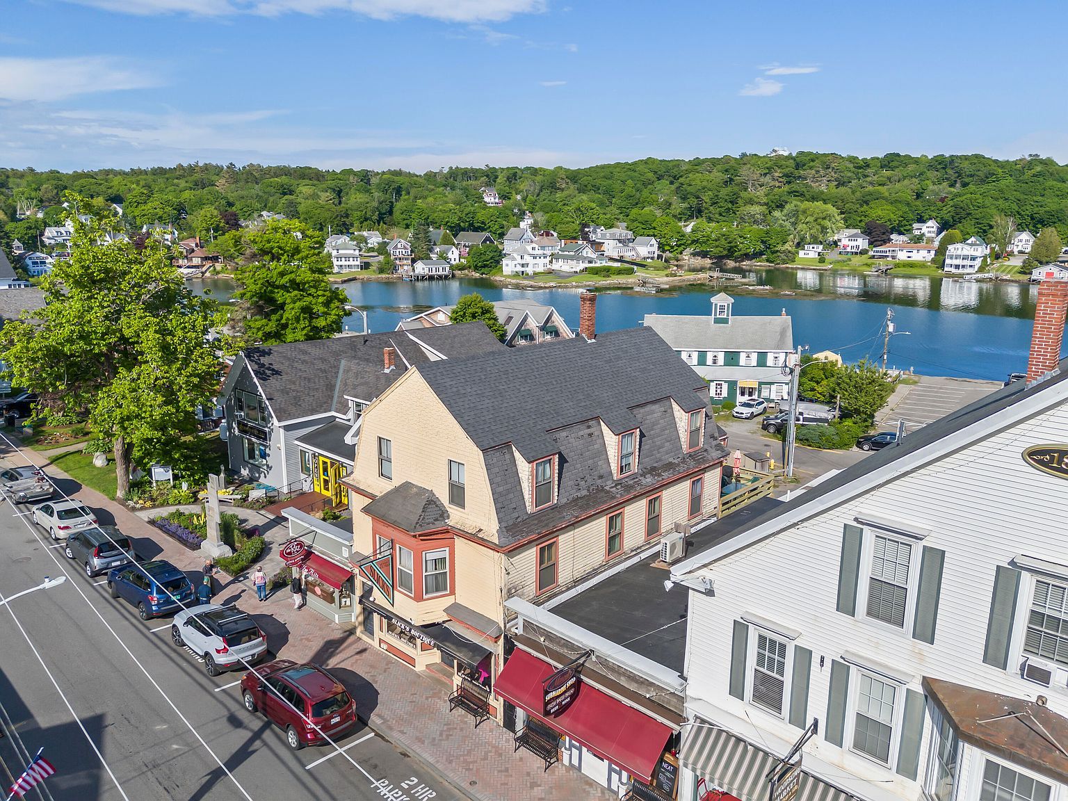 27 Townsend Ave Boothbay Harbor, ME 04538 - Thumbnail 4