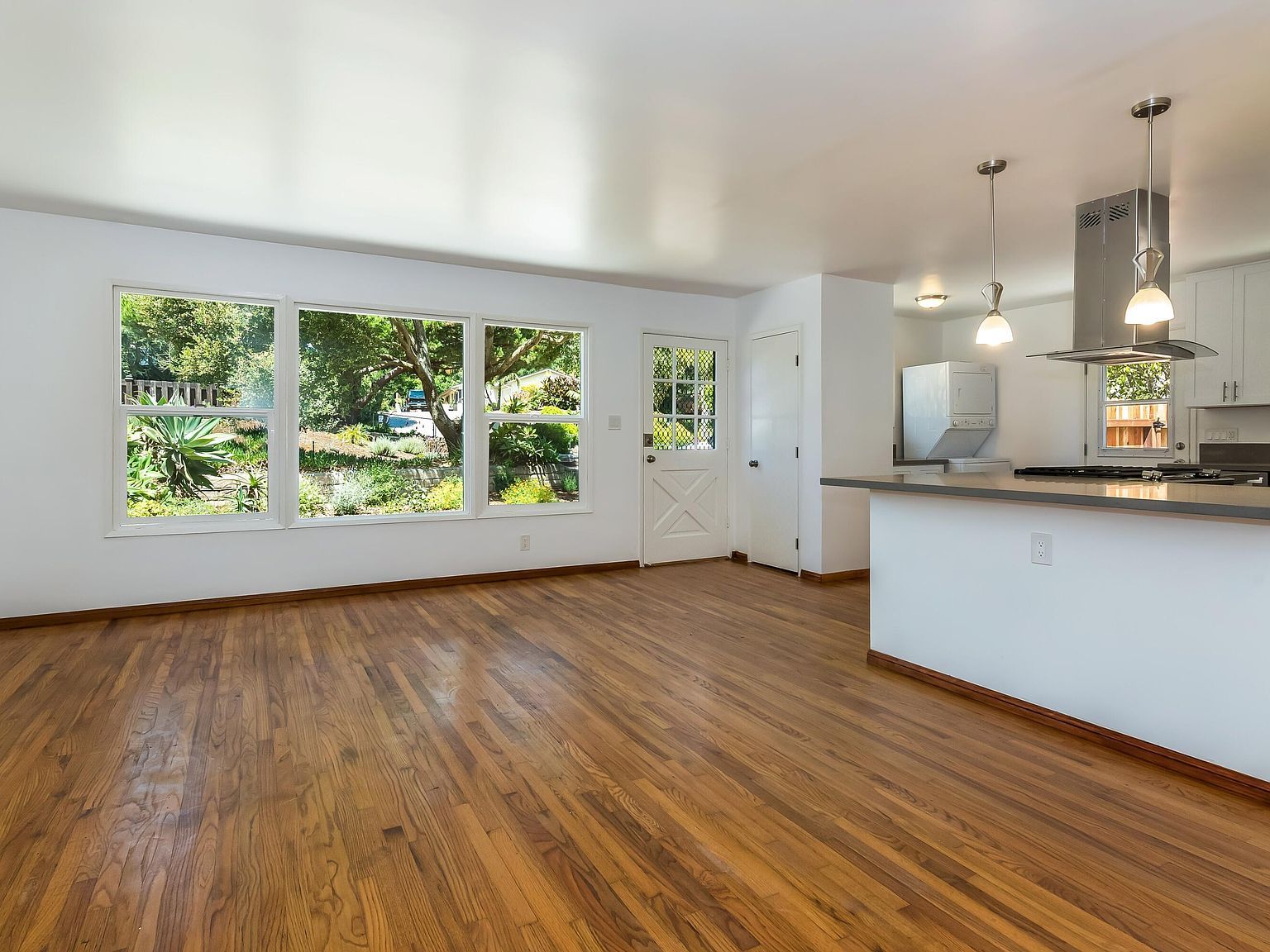 1353 Skyline Way Santa Barbara, CA 93109 - Thumbnail 4