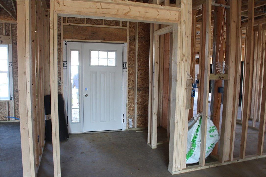 334 Cherokee Dr Beaver Falls, PA 15010 - Thumbnail 4