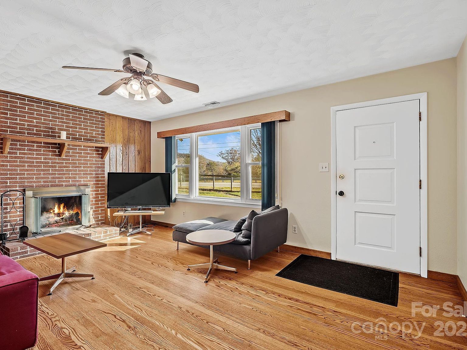 193 Dogwood Rd Candler, NC 28715 - Thumbnail 4