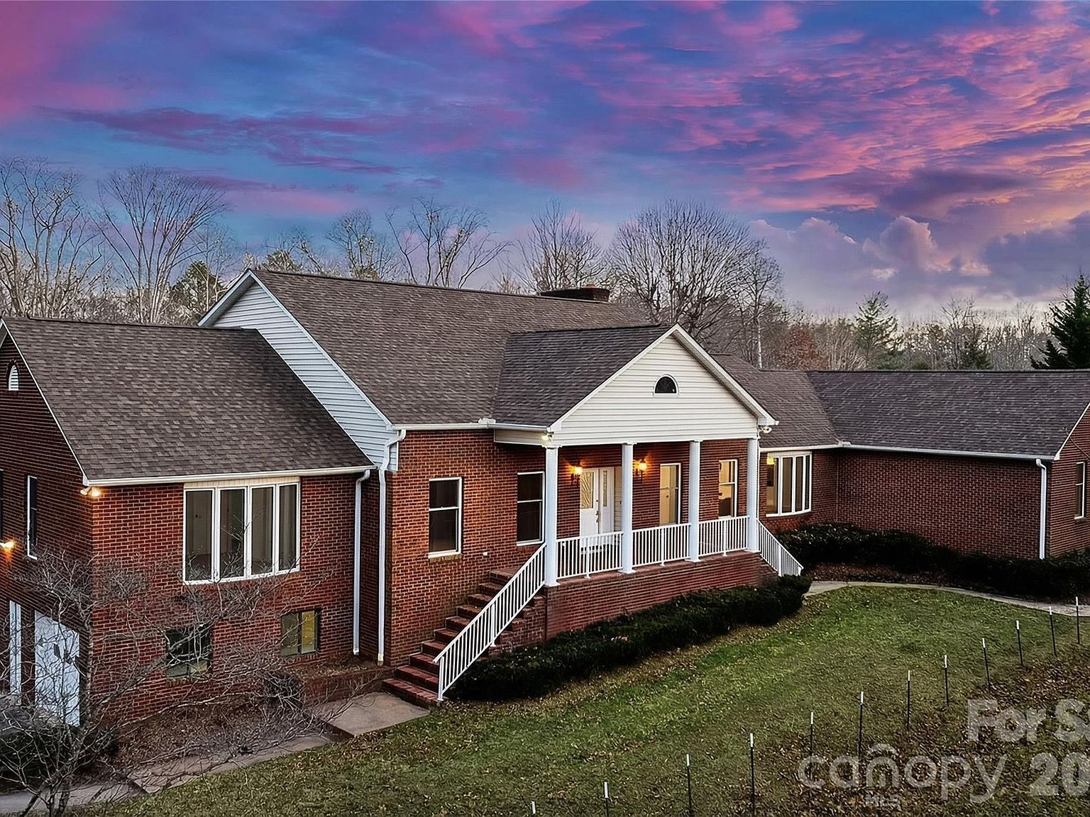 735 Macedonia Rd Asheville, NC 28804 - Thumbnail 4