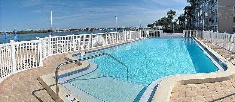 1819 S Shore Dr SE #307 Saint Petersburg, FL 33705 - Thumbnail 4