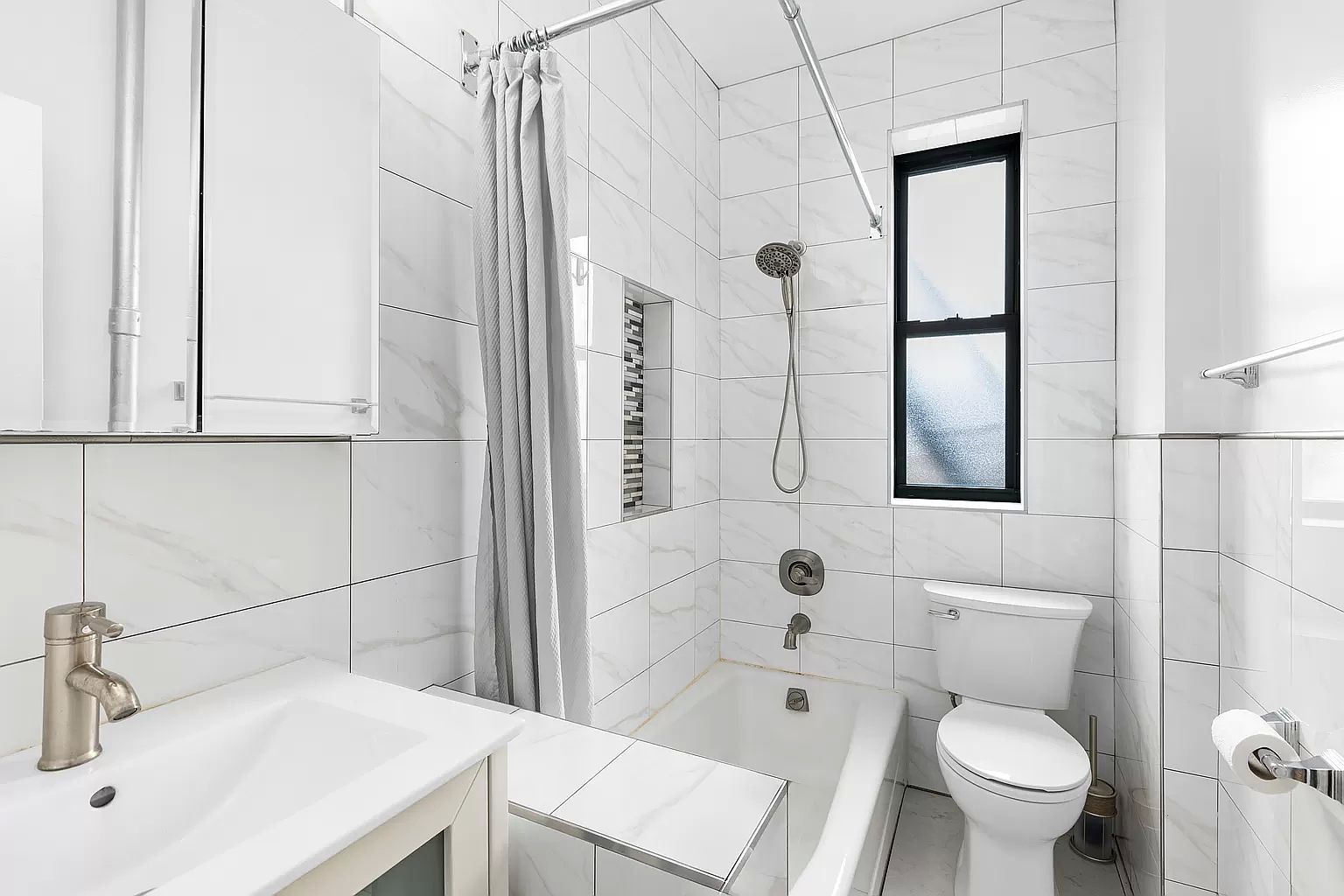 270 Seaman Ave #6D New York, NY 10034 - Thumbnail 4